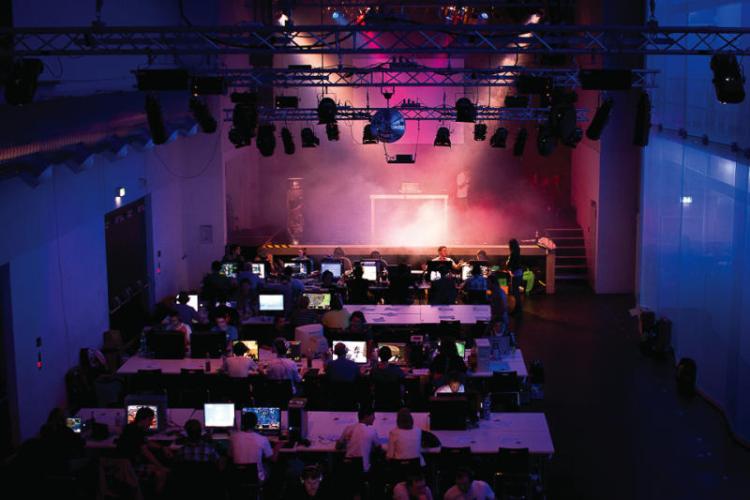 Sonstiges Sublan Lanparty in Frankfurt Sankt Peter in Frankfurt 05.10.2012