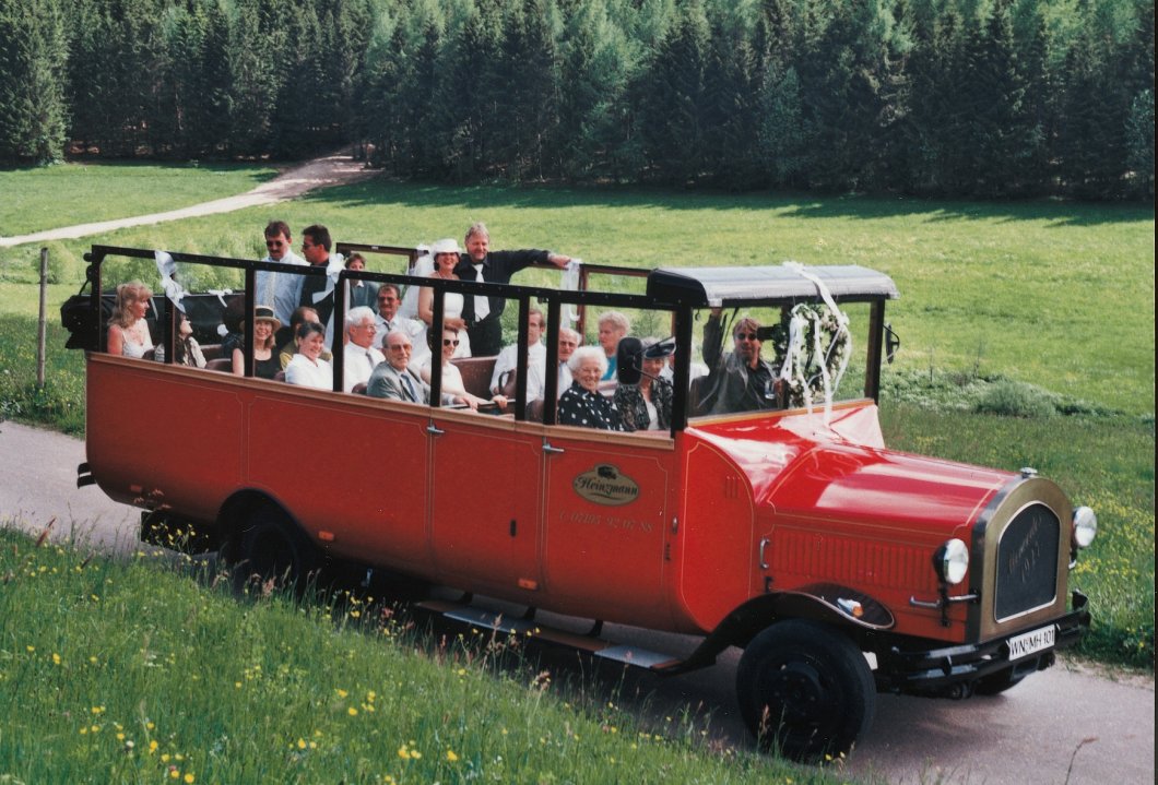 Lecker durchs Land mit dem  Oldie-Cabrio Bus