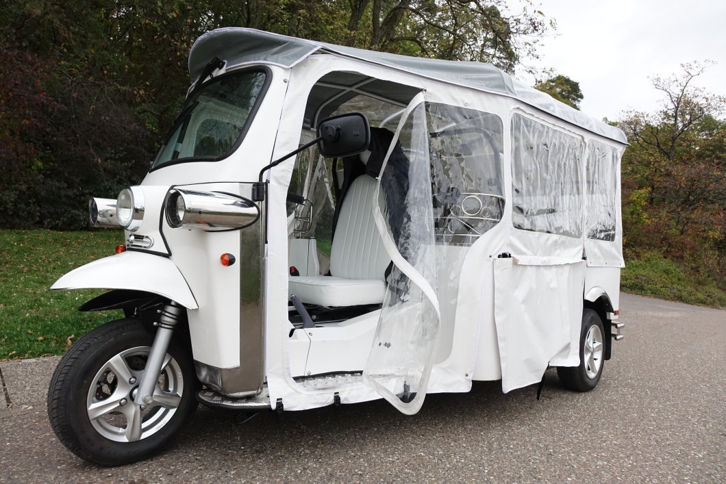 E-Tuk Tuk Fahrt durch die Weinberge