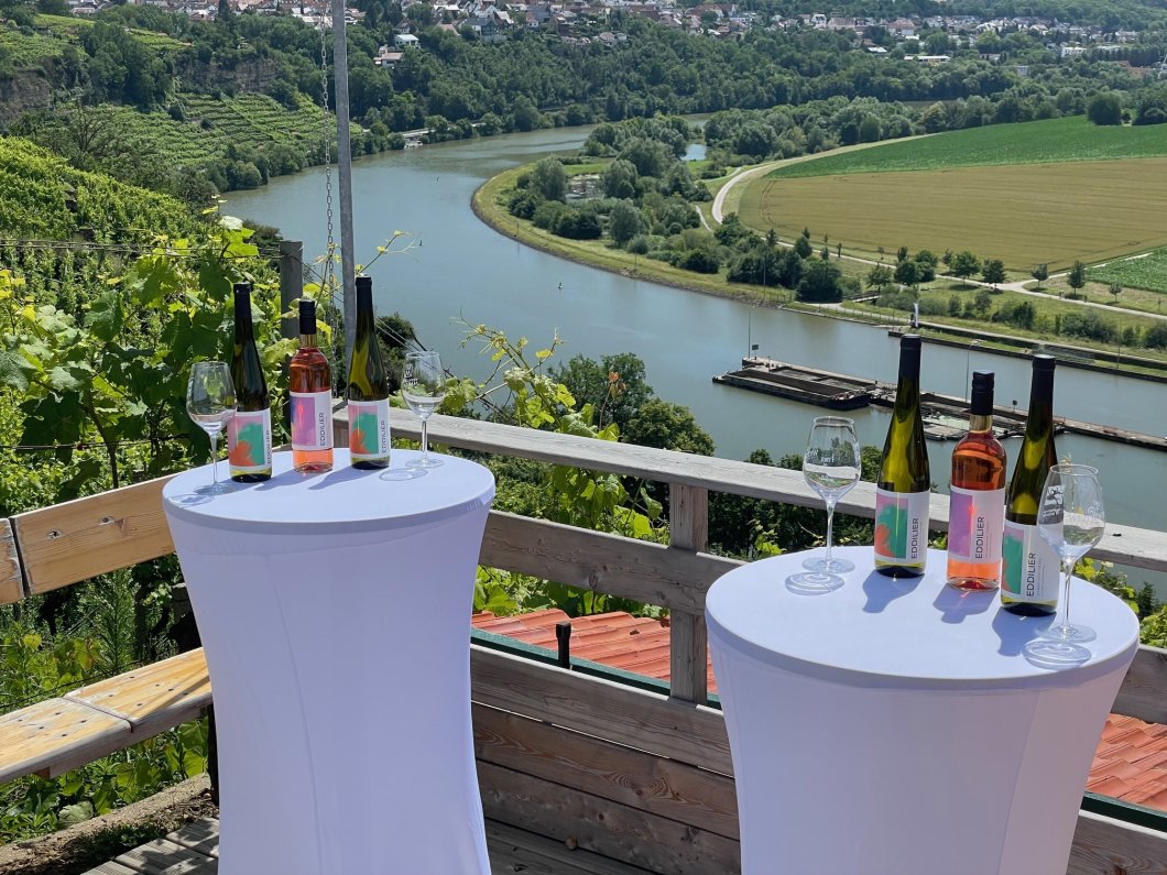 Der Fluss – das Land – die Weinmacher: Wein und Häppchen on tour