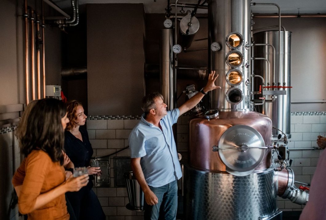 Die Kunst des Brennens – ein Einblick in STENGs Destillerie