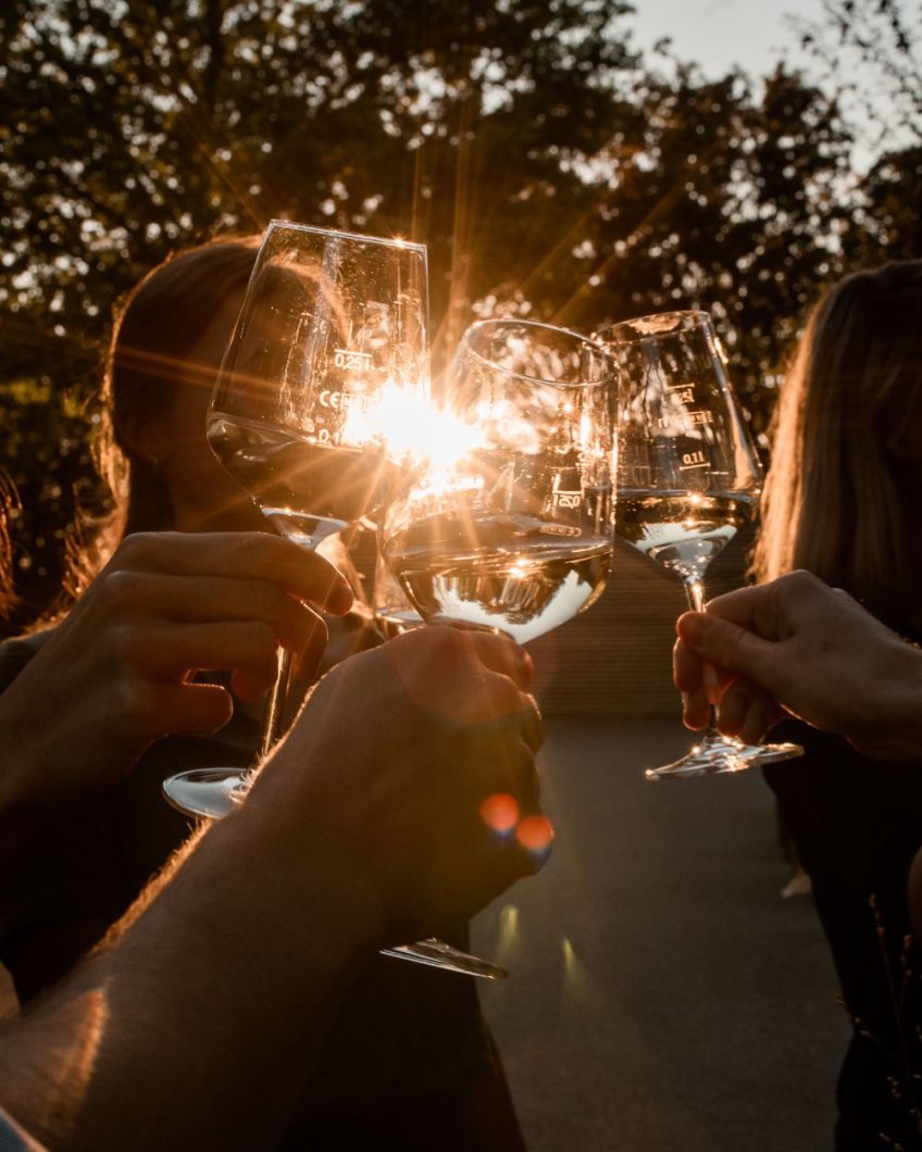 Heimatliebe trifft Weingenuss – die gemütliche Feierabendrunde